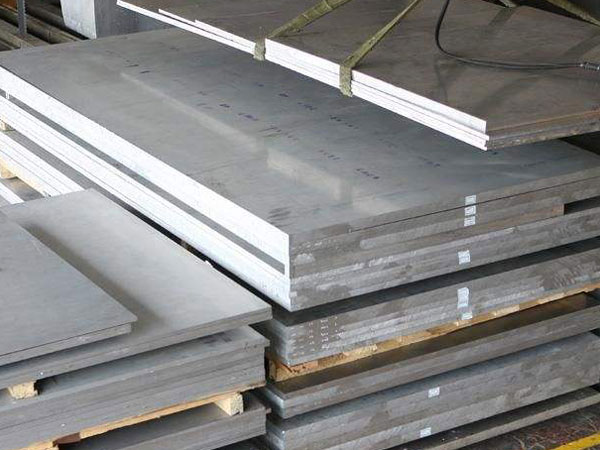耐候钢:一种耐候性钢板