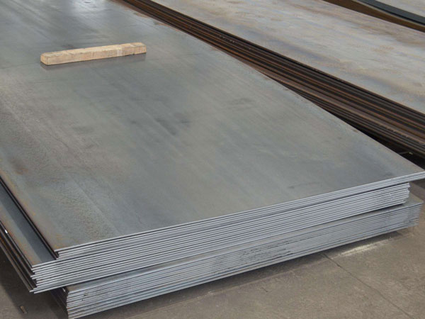 GB / T700 Q235D碳和低合金钢板